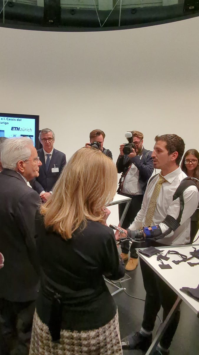 Highlights from an incredible opportunity: together with the #NeuroengineeringLab of <a href="/SRaspopovic/">Stanisa Raspopovic</a> I met the Presidents of Italy 🇮🇹 Sergio Mattarella and Swiss Confederation 🇨🇭 <a href="/ignaziocassis/">Ignazio Cassis</a> to whom we showcased our neuroprosthetic devices!! 🦿🧠👀 <a href="/ETH/">ETH Zürich</a> <a href="/Quirinale/">Quirinale</a>