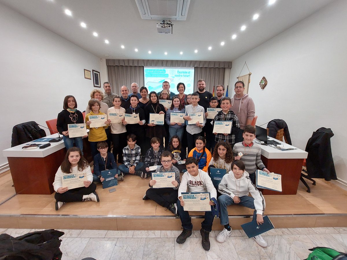 ERC_Vilanova's tweet photo. Imatge del Consell d'Infants! 

#infància #ERCVilanova #ConselldInfants #VilanovadelCamí https://t.co/Ia7pifZgVz