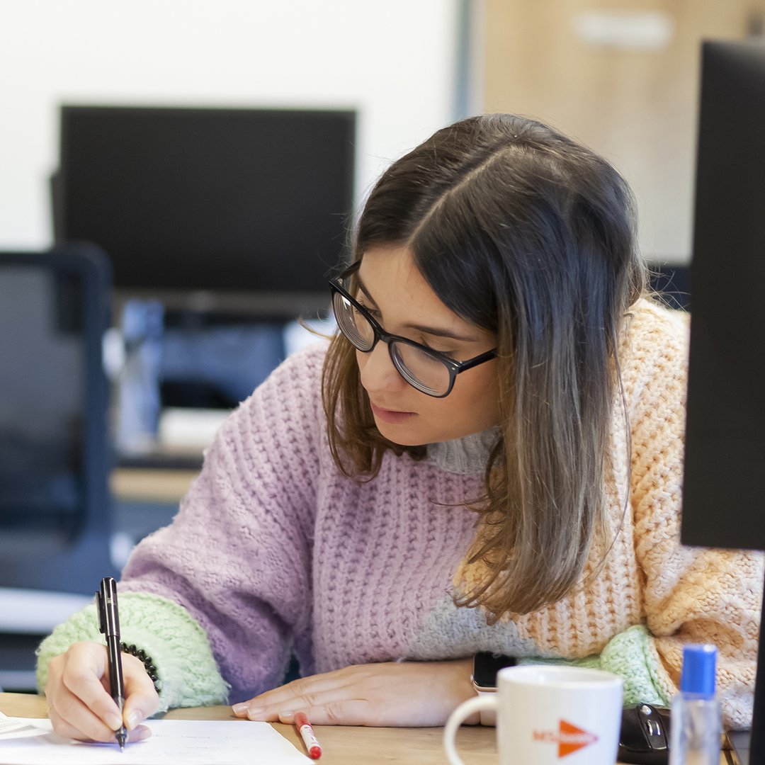 mssocietyuk's tweet photo. Most people are diagnosed with MS at an age when they're likely to be in work.
 
Not everyone with MS will need extra support in the workplace, and many who do might only require small adjustments.
 
There's lots of information and support: https://t.co/AKaGm6xaDc (2/3) https://t.co/uF0lAOFTre