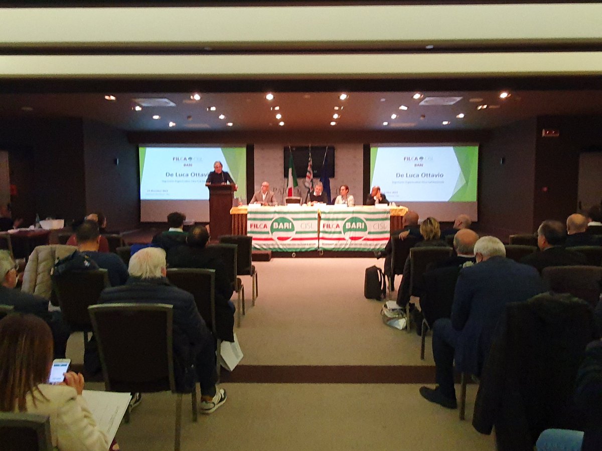 FilcaCisl's tweet photo. Il segr. naz. Ottavio De Luca è intervenuto al Consiglio generale della Filca Cisl Bari: "Lo sciopero è inutile, la #Cisl è per il dialogo e il confronto. Lo ribadiremo giovedì a Roma all'assemblea nazionale dei Delegati, alla quale parteciperemo con una folta delegazione". https://t.co/qHeMs6AqQn