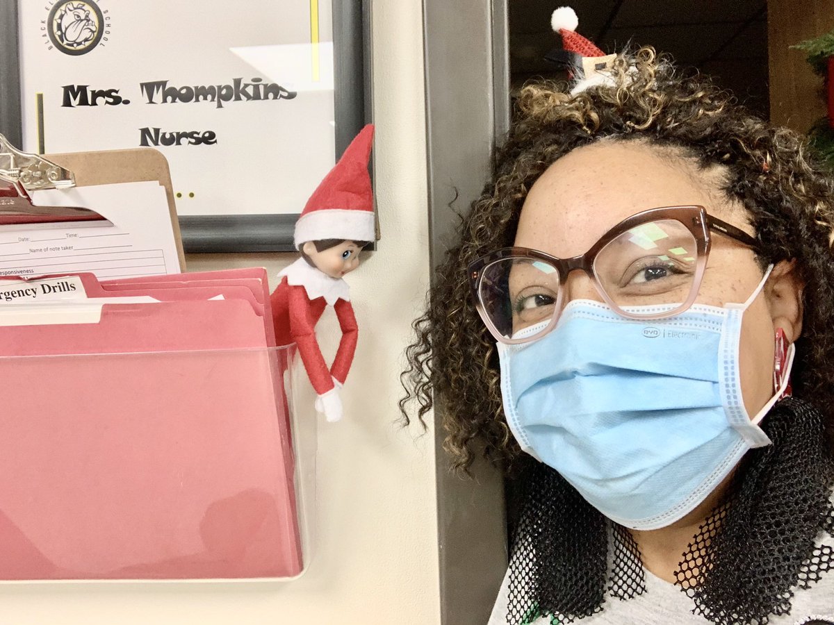 JEANNICOLE06's tweet photo. The Reason for the Season!!! Shenanigans @BlackES_AISD Secret Santa and the Elf on the Shelf. My Favorite Snacks ❤️🥰@j_hernandez18 ummmm I’m coming to collect prize 🏆! lol @JoshuaLeeGonzal #Laughs #BeingExtra That’s Me! https://t.co/13vccKefgr