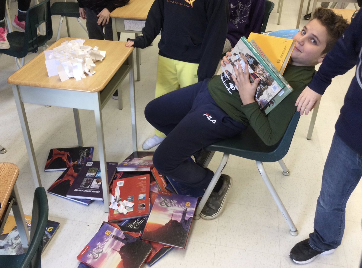 mrrichards67's tweet photo. This paper base held 25 textbooks before it collapsed! https://t.co/Q06mVrhCwg