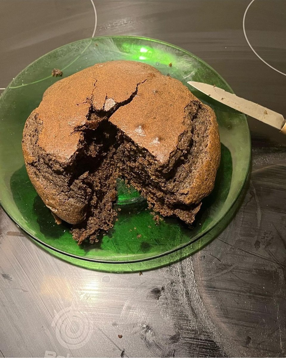 KannabiaSeeds's tweet photo. ¿Ideas para deslumbrar a tus invitados en Navidad? ¿Por qué no un bizcocho de chocolate con un toque de nuestra divina BCN Diesel CBD, #kannabistas ⁉️🍩🍰🍫🌱🤤😋💚
Idea del amigo de IG @no_machina_ (¡que aproveche!)
ℹ️ #BCNDiesel #CBD #CollectionSeeds ➡️ https://t.co/9q9LvB7jC8 https://t.co/RHE891twYF