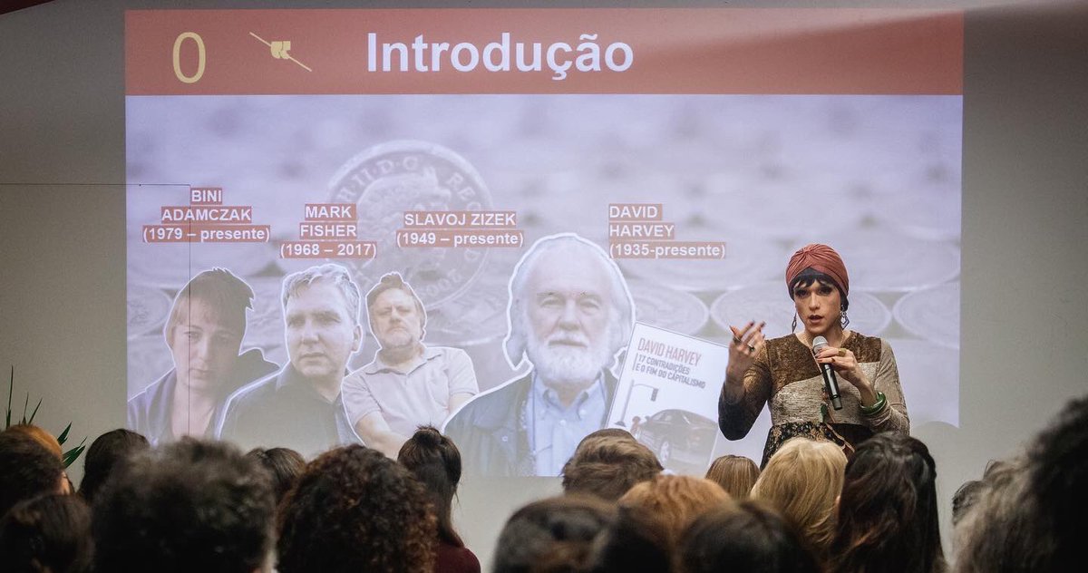 Hedflow's tweet photo. Hoje faz exatamente um ano que a #hedflow e o @CRevolu fizeram o primeiro evento em Lisboa com a presença da querida Rita von Hunty no Museu do Aljube para uma conversa sobre capitalismo, indústria cultural e resistência. ✨✊

📸 Victor Souza | hedflow https://t.co/sGUEqLQ8SQ