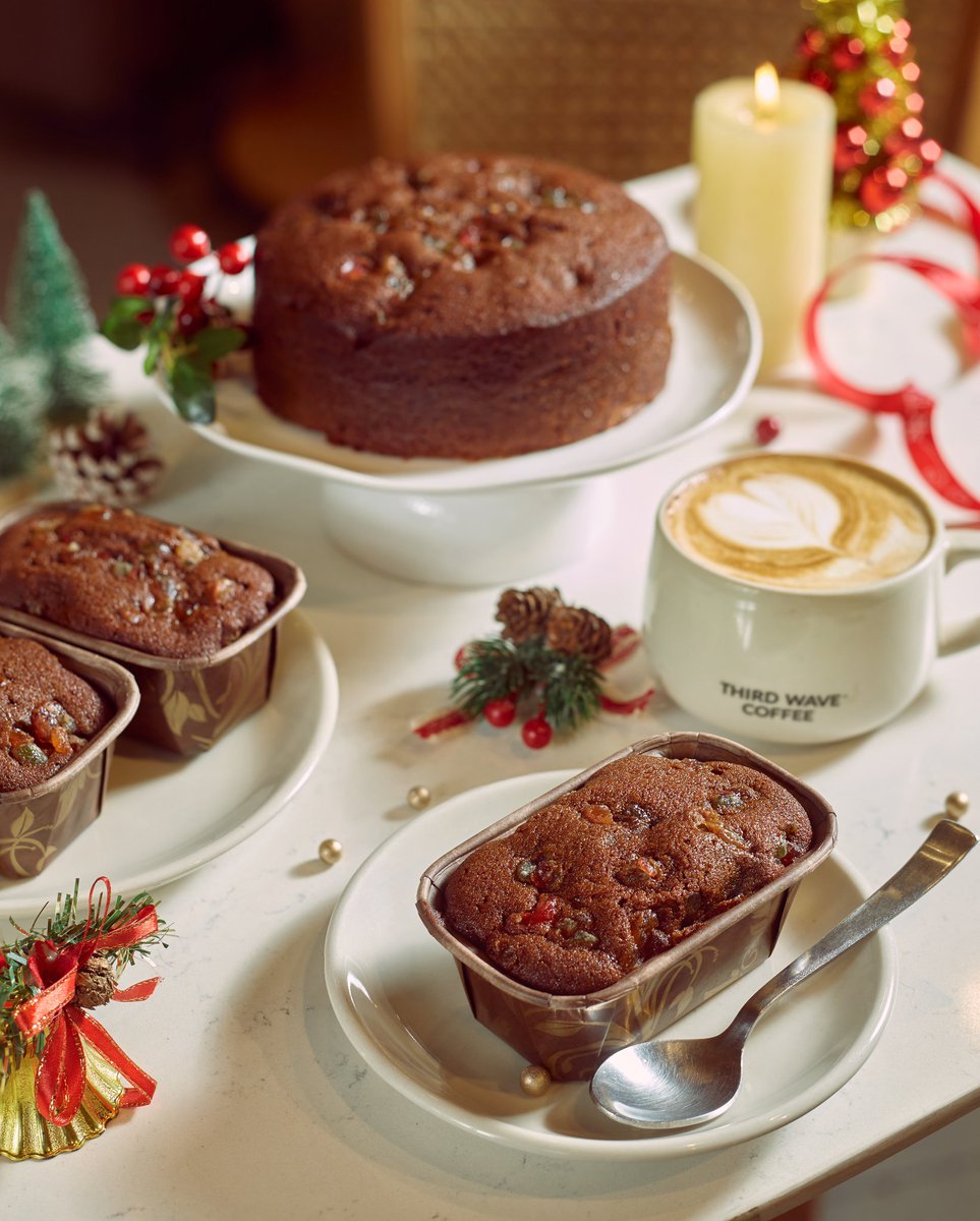 thirdwaveindia's tweet photo. What is christmas without a cake?
That’s why you need to dig into our rich, delicious and perfectly festive Plum Cake.
Enjoy it by the slice or order it whole by visiting a Third Wave Coffee in your neighbourhood. 🎄

#ChristmasSpecials
#Plumcake #Thirdwavecoffeeindia https://t.co/aY534XBlwl