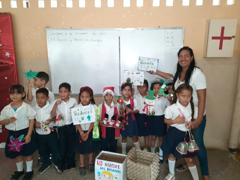 Como parte del cierre de Proyectos Pedagógicos en el Área Ambiental, la Unidad Territorial Ecosocialista (UTEC) Sucre, por directrices del Abg. Daniel Franco, realizó un conversatorio y socialización sobre el reciclaje en la Unidad Educativa María Rodríguez de Vera, en Carúpano