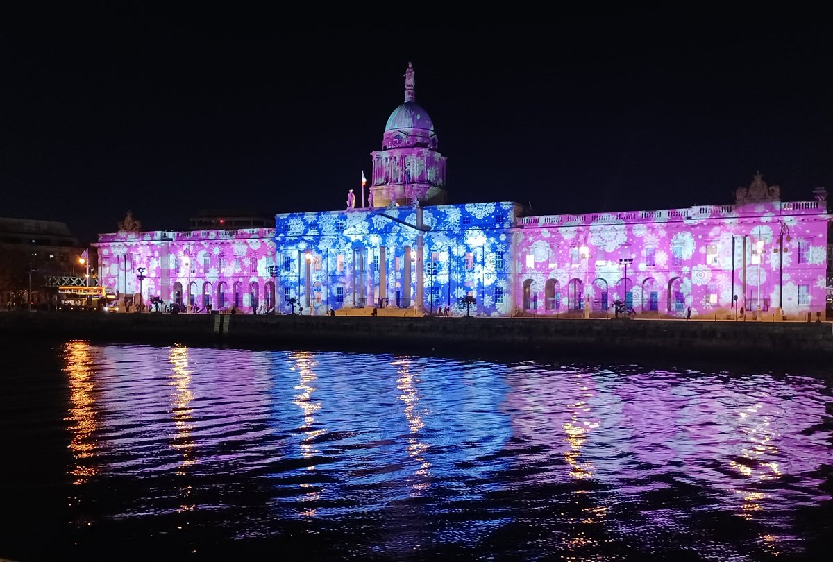 Book your free tickets for Christmas Carols at the Custom House with Dolce this December 23rd at 4:30pm. You don't want to miss it.
Pre-booking is essential: email customhousevc@opw.ie to reserve your tickets.
#winterindublin #Christmas #thingstodoindublin @VisitDublin