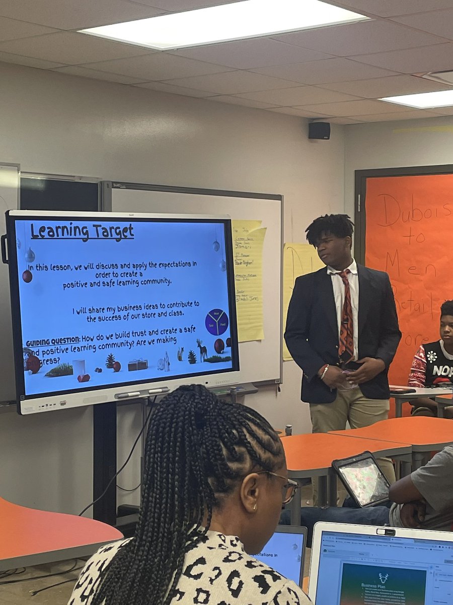 DuBoisAcademy's tweet photo. Thank you for the invite to observe your DuBOYS to Men present their business projects, Ms. Armstrong! #studentledinstruction @DuBoisAcademy @JCPSAsstSuptMS @MonicaHunter15 @JCPSDEP1 @JCPSKY @JCPSDL https://t.co/DROF6KCe6C