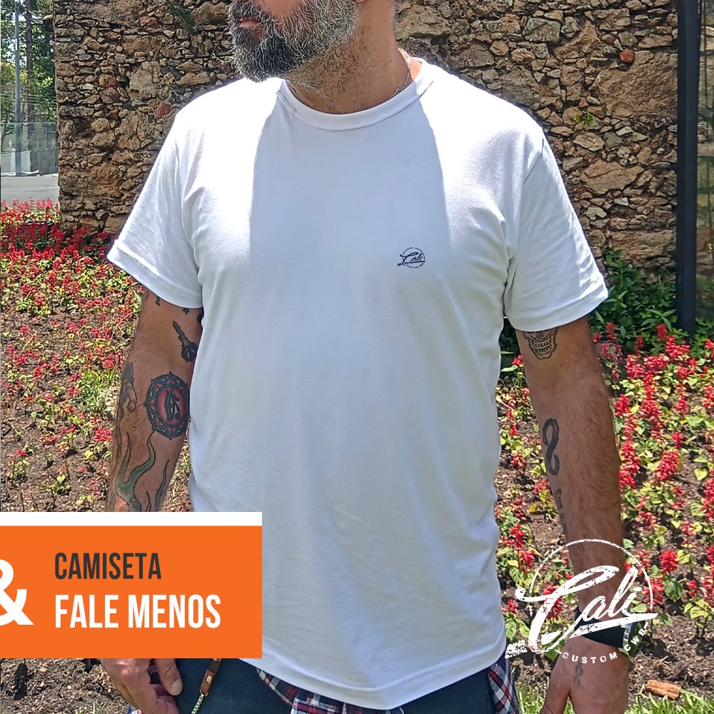 calicustomcwb's tweet photo. A linha de camisetas "Rode Mais e Fale Menos", são feitas com a melhor malha da América Latina, a Menegotti, onde o algodão é certificado.
.
Acesse https://t.co/M8fDeirNmB e adquira já a sua!
.
#rodemaisfalemenos #menegotti #bikelife #motorcycle  #handmade #ridefree https://t.co/Qk1ZaLyzxB