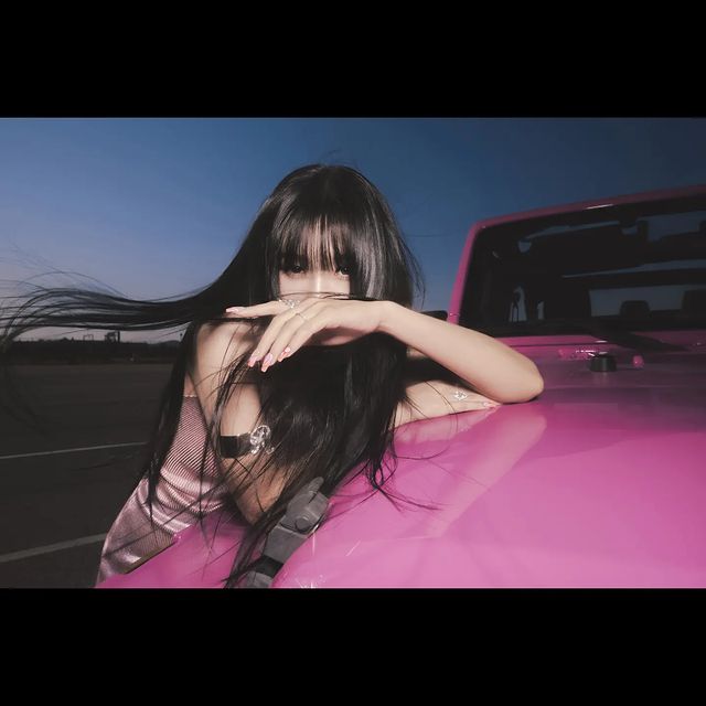 katslovr's tweet image. ㅤ
ㅤㅤㅤㅤ𞋸 ݃ 𝐒𝗁𝖾 𝗅𐑦𝗄𝖾̱𝗌 𝖽𝖺𝗻̈𝗀𝖾𝖗 ❪ 㔒․ 𝖺𝗇𝖽 𝐈 𝗅𐑦𝗄᳔𝖾 𝗵𝗲𝗿․ 
ㅤ