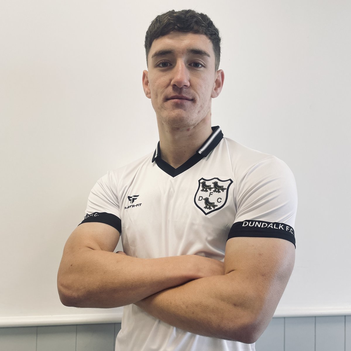 DundalkFC's tweet photo. 🏁 The new Dundalk FC Retro shirt by @PlayrFit. 

🎄 Available now from our Christmas Shop in the Youth Development Centre at Oriel Park.

💪🏼 // John Martin https://t.co/mI8rlHrxmY