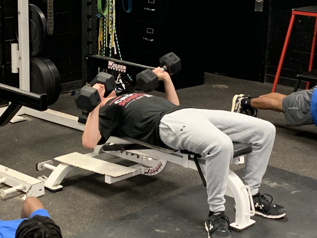 Raider_Wrestlin's tweet photo. BIG DOGS getting that work in at this mornings 7:15am early morning lift. #buildingtheprogram #WeWork #onepercentaday @RRHSAthletics https://t.co/aYppQhyvl5