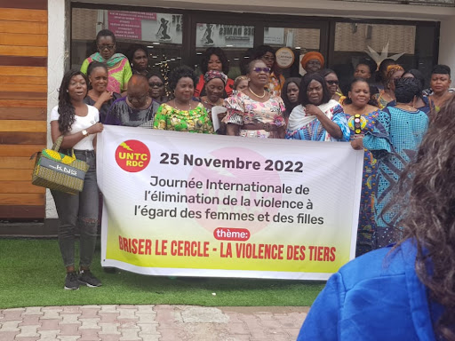 Streetnet1's tweet image. In 🇨🇩 our affiliate LDFC is promoting women’s rights and empowerment, in this case through an event focusing on the National Strategy on Violence Against Women and Girls. 
‼️Support LDFC’s work, they are also running a crowdfunding campaign 👉🏿

givengain.com/cc/soutenez-de… 
#sni #ldfc