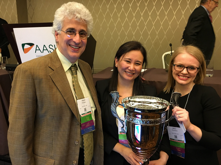 RobertFontanaMD's tweet photo. SEEKING: TRANSPLANT HEP FELLOW JULY 2023
Interested to join a winning team? Available 4th year TXP HEP fellow slot @umichmedicine. Great cases, people, teaching &amp; mentorship https://t.co/fFLl0drdJ8
#GoBlue #LiverTwitter #GITwitter @MichiganLiver https://t.co/Cgv71yUYvw