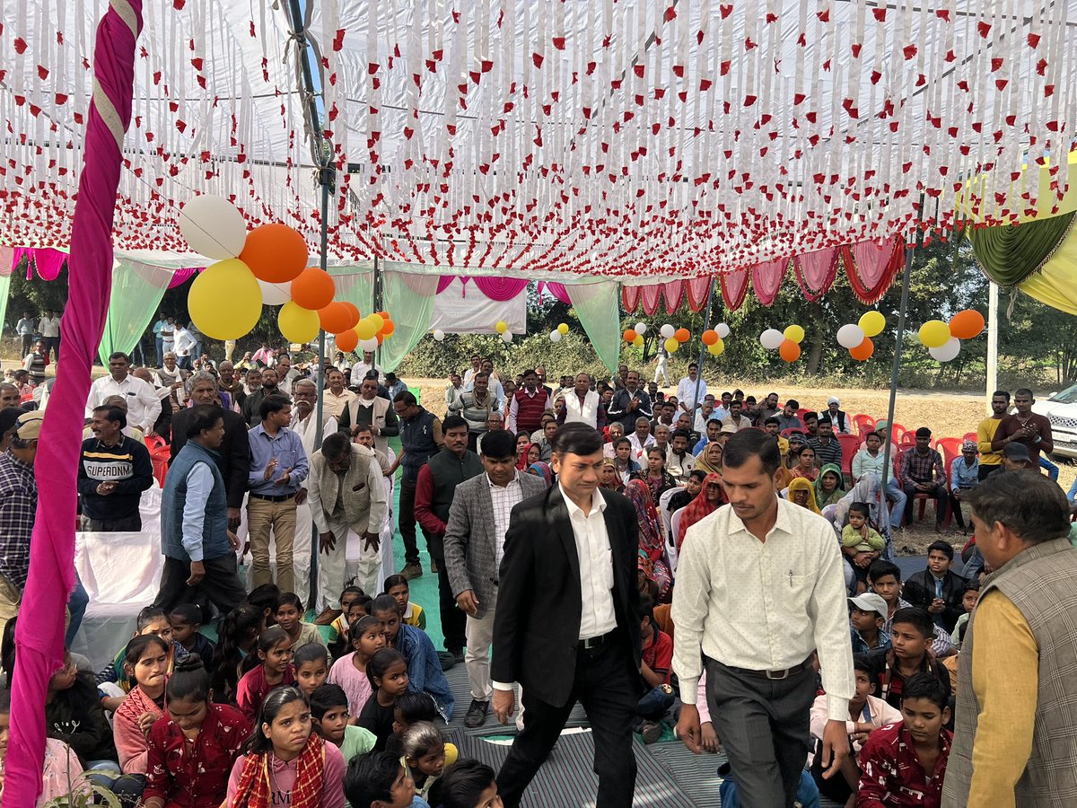 ** प्रयास**

बालिका शिक्षा - आज की सबसे बड़ी आवश्यकता

शिक्षा के लिए न हो बालक - बालिका में कोई भेद

#RLBS