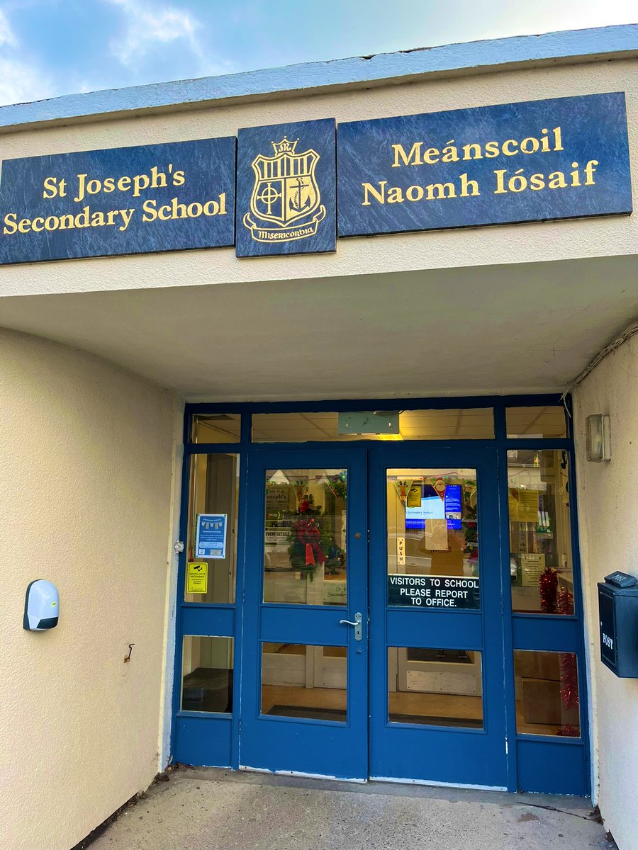 PresWexHub's tweet photo. We had a brilliant morning with the @StjLeaders in @stjosephsrush, thanks to @KevinDowling19! We were delighted to launch our collaborative Learning Hub newsletter together! It was so great to mix together, can’t wait for the return visit! @BillyRyanWex @Joe_Rolston @PresWex https://t.co/1z7rUdXG6v