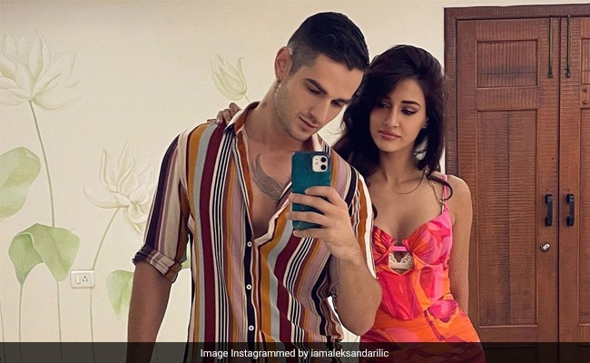 "We Know The Truth": Disha's Rumoured Boyfriend On Reports They're Dating: Disha Patani was previously dating actor Tiger Shroff dlvr.it/SfHs2H