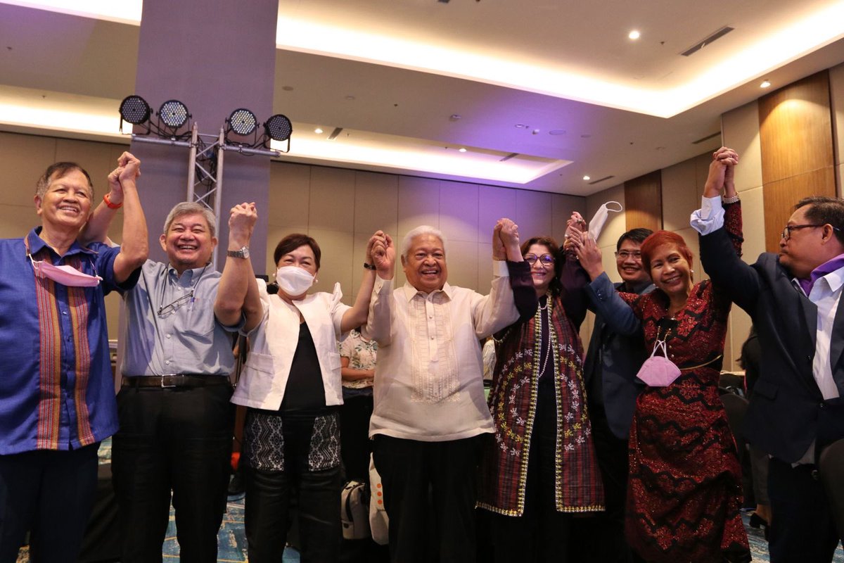 leilajou's tweet photo. Honored to celebrate the 10th year RH law anniversary with the women rights champions and the father of the #RPRH law Hon @lagman_edcel and @DOHgovph Sec OIC @sarahelago
@TeddyBaguilatJr
@ArleneBrosas https://t.co/RwZKadKwEt