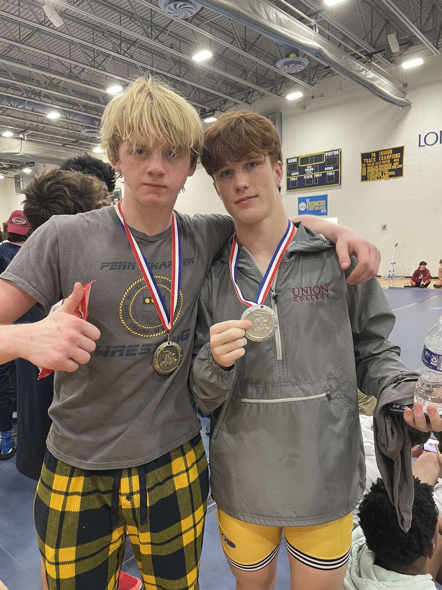 hugh_maley's tweet photo. Great weekend of wrestling. Team took 1st overall by over 40 points and individually placed 2nd with a 3-1 record. https://t.co/IKm6S9nDHl