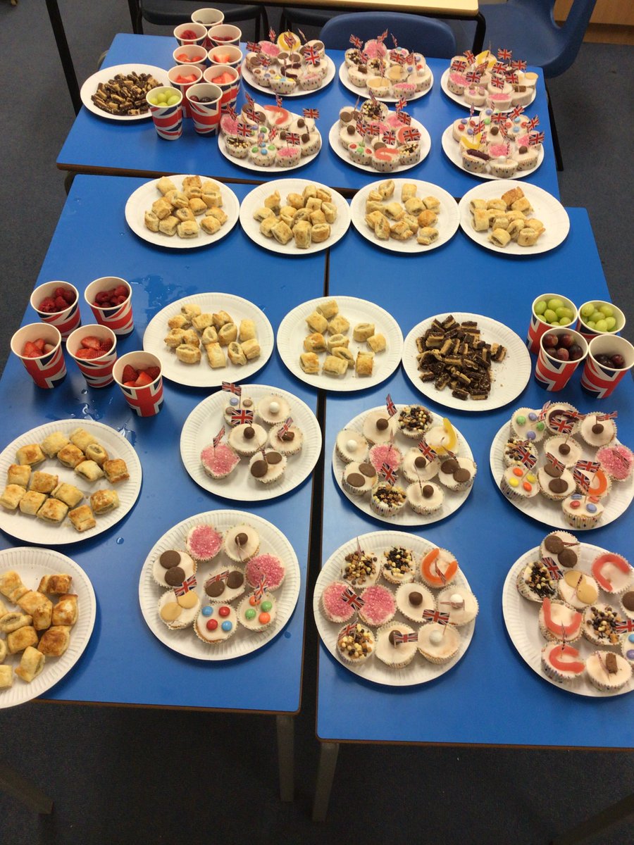 HalifaxPrimary's tweet photo. It's VE day for Year 5 and 6 and we are celebrating with a street party - party food, party games and 1940s music!! https://t.co/sJZSo6sx5z