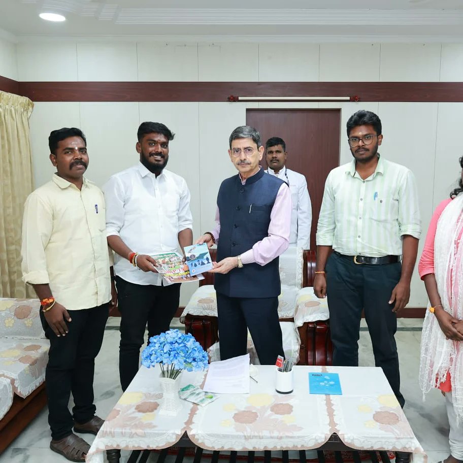 ABVP Tamilnadu - South (@abvpsouthtn) on Twitter photo A Delegation of
<a href="/ABVPSouthTN/">ABVP Tamilnadu - South</a> led by Shri.<a href="/Muthu_R_Lingam/">Muthu Ramalingam</a> - St Org Sec., CWC Member & Shri.<a href="/GopiAmaran/">Gopi Amaran</a> - St Sec. met with Hon. Governor of TamilNadu R.N.Ravi and presented the resolution adopted in the concluded #68thABVPConf then elucidated on pathetic state of education In TN A Delegation of
<a href="/ABVPSouthTN/">ABVP Tamilnadu - South</a> led by Shri.<a href="/Muthu_R_Lingam/">Muthu Ramalingam</a> - St Org Sec., CWC Member & Shri.<a href="/GopiAmaran/">Gopi Amaran</a> - St Sec. met with Hon. Governor of TamilNadu R.N.Ravi and presented the resolution adopted in the concluded #68thABVPConf then elucidated on pathetic state of education In TN