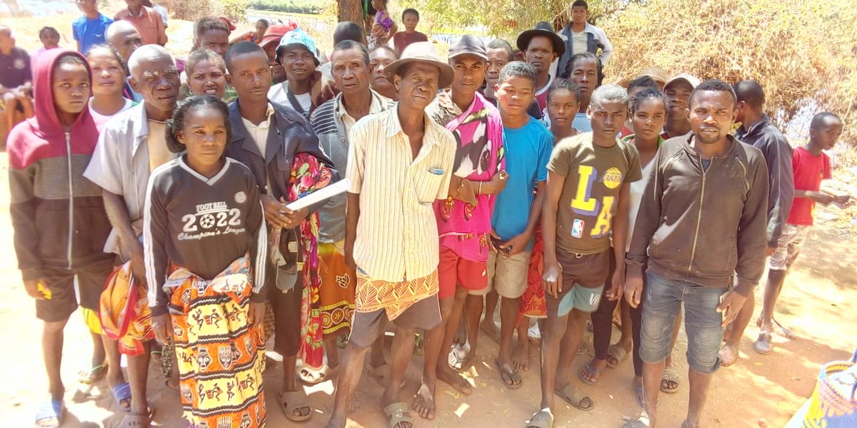 HoverAid's tweet photo. Hoveraid delivers aid by #hovercraft to people who otherwise can’t be reached: communities in isolated places that don’t have regular access to clean #water or #healthcare. We are a small #Christian #charity that does a lot with a little. https://t.co/YQFXvj6TJ7 #Madagascar https://t.co/zDxyyzDGPb
