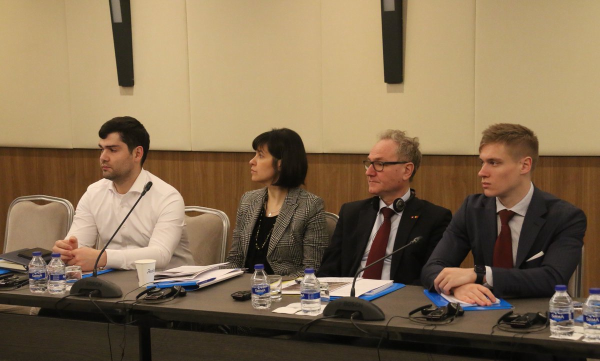 FAOMoldova's tweet photo. Severe drought &amp; war in #Ukraine have taken a toll on the #agrifood sector in 🇲🇩. How large the impact is &amp; needed #mitigation actions have been discussed by the donor community &amp; gov. representatives based on FAO's Crop Assessment Mission report ➡️https://t.co/y5CelP4OYl https://t.co/moMt04hetq