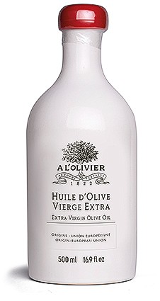 EVOOExperts's tweet photo. The @alolivier1822 Crock is Proper for Festive Offerings! 🎁
Good-looking stoneware bottle finished with a red wax cap that houses true Provençal style Extra Virgin Olive Oil.
https://t.co/F53ps7SN5K
#demedic#alolivier #alolivier1822 https://t.co/ZNXwMXCCal
