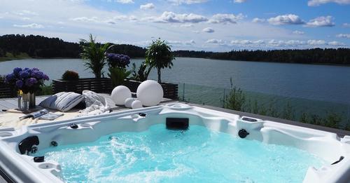 Our dedicated customer base is why we are where we are today. On our site, we have dedicated a section to all of you, our Viking spa owners. In the owners’ corner, you can find the latest updated manuals and warranties, customer service support, and more!
vikingspas.com/owners-corner/
