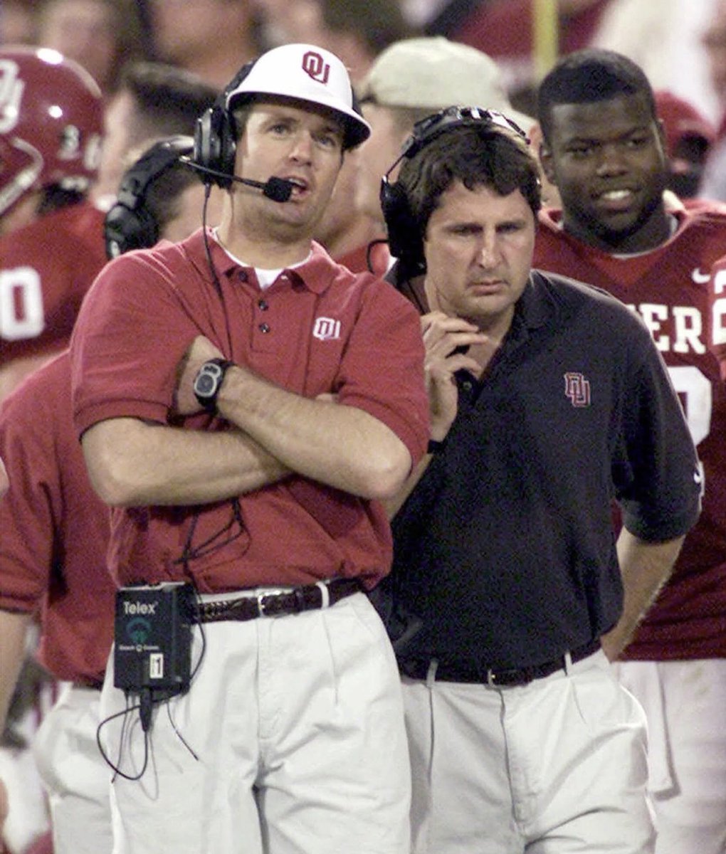 allie_lew's tweet photo. Rest in peace Mike Leach. College football won’t be the same without you 💔 https://t.co/jsKbNLX59p