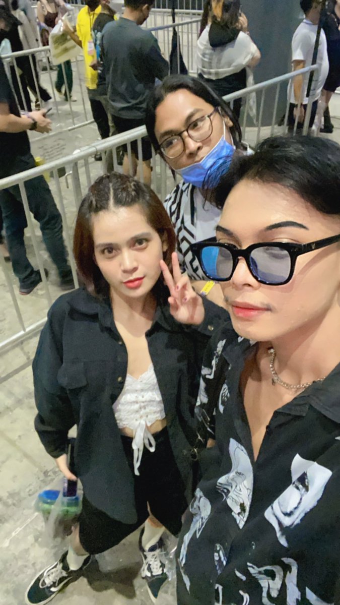badddbicht's tweet photo. #DWP22 day 1 https://t.co/up1R4sBJlF