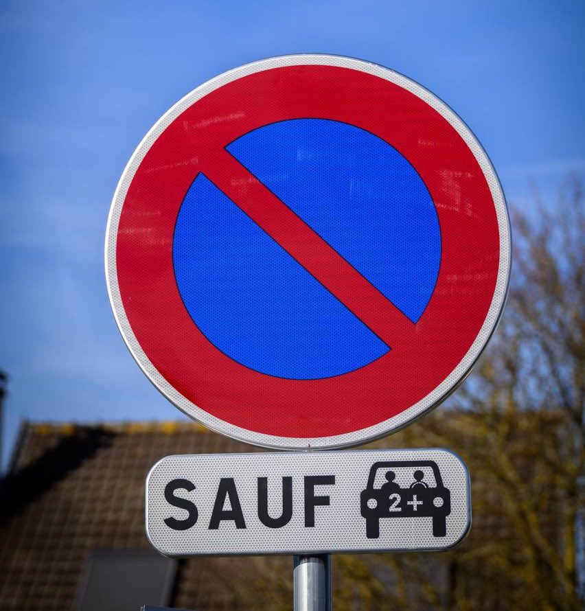 #Covoiturage | Ravi d'inaugurer les lignes « Covoit’ici » du <a href="/GrandReims/">Grand Reims</a> opérées par <a href="/ecov_fr/">ecov</a> 🚗🇫🇷
 
Avec le #PlanCovoiturage, nous cofinançons avec les collectivités locales des infrastructures pour le développer, en mobilisant 50 millions € en 2023 🌳

On continue !