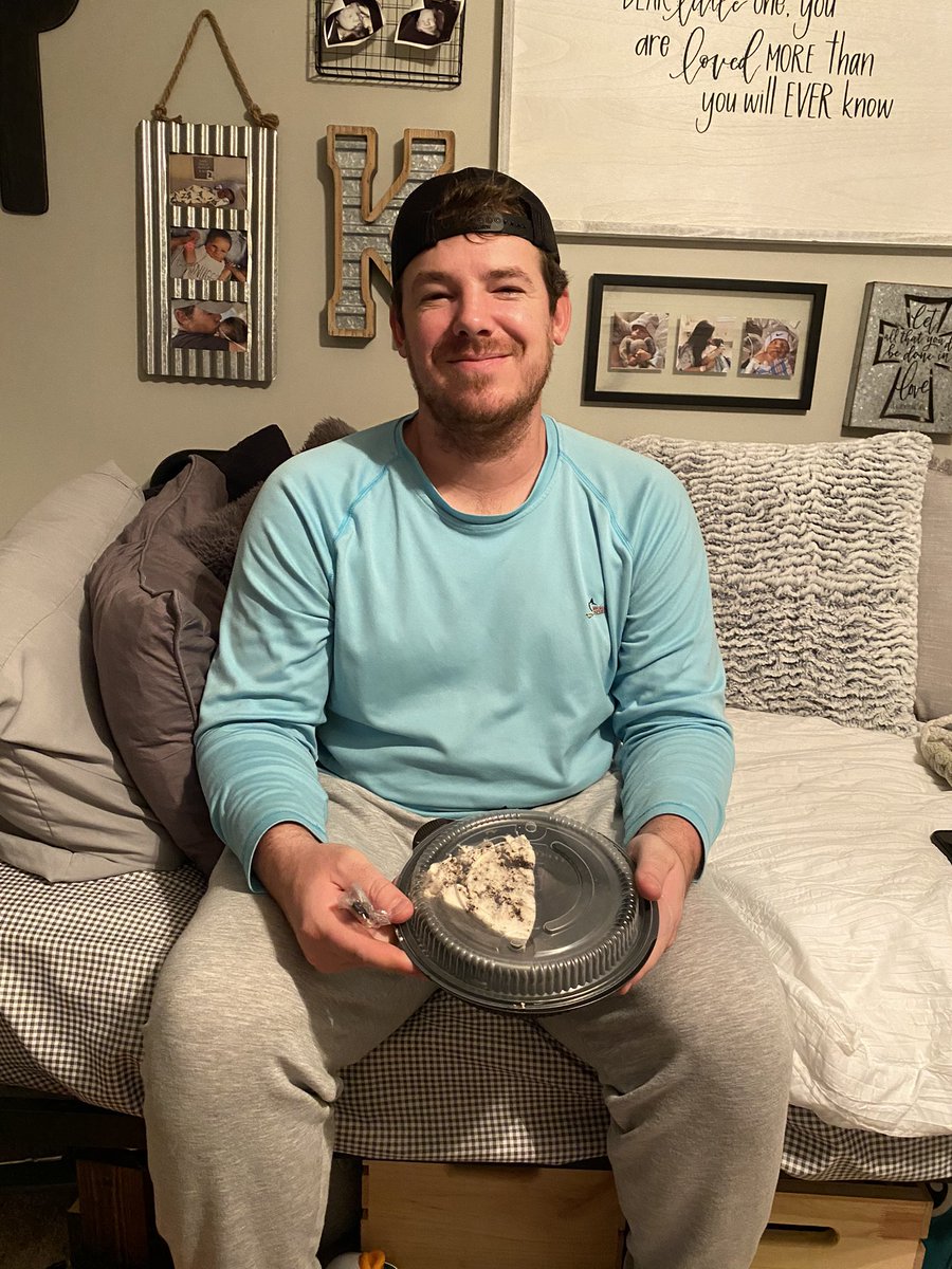 sydthomp14's tweet photo. WaHo #109 consisted of a trach change and some pie 😂🤪 oh have times have changed! https://t.co/bQVdkH4ilx