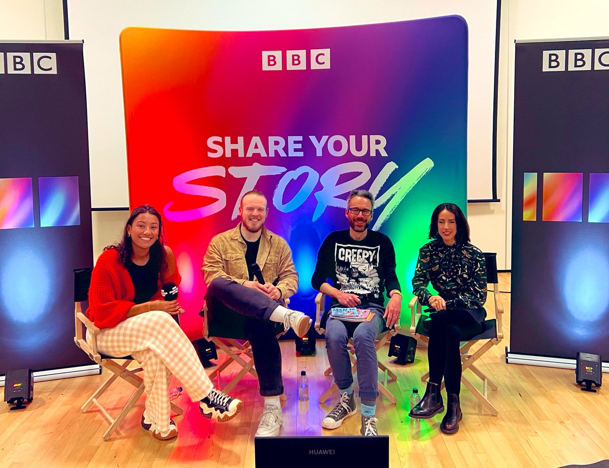 anna_m_white's tweet photo. Day two of three on the @bbcbitesize #shareyourstory tour and I’ve really enjoyed answering some fabulous questions from years 7, 8, and 9 today! Always happy to talk about bats!🦇 Great to meet new talents too @marymandefield 🎤, Alex @BlueShoesDocs 🎥 and @MARCmakescomics ✍🏼 ✨ https://t.co/D2ajHzDTHp