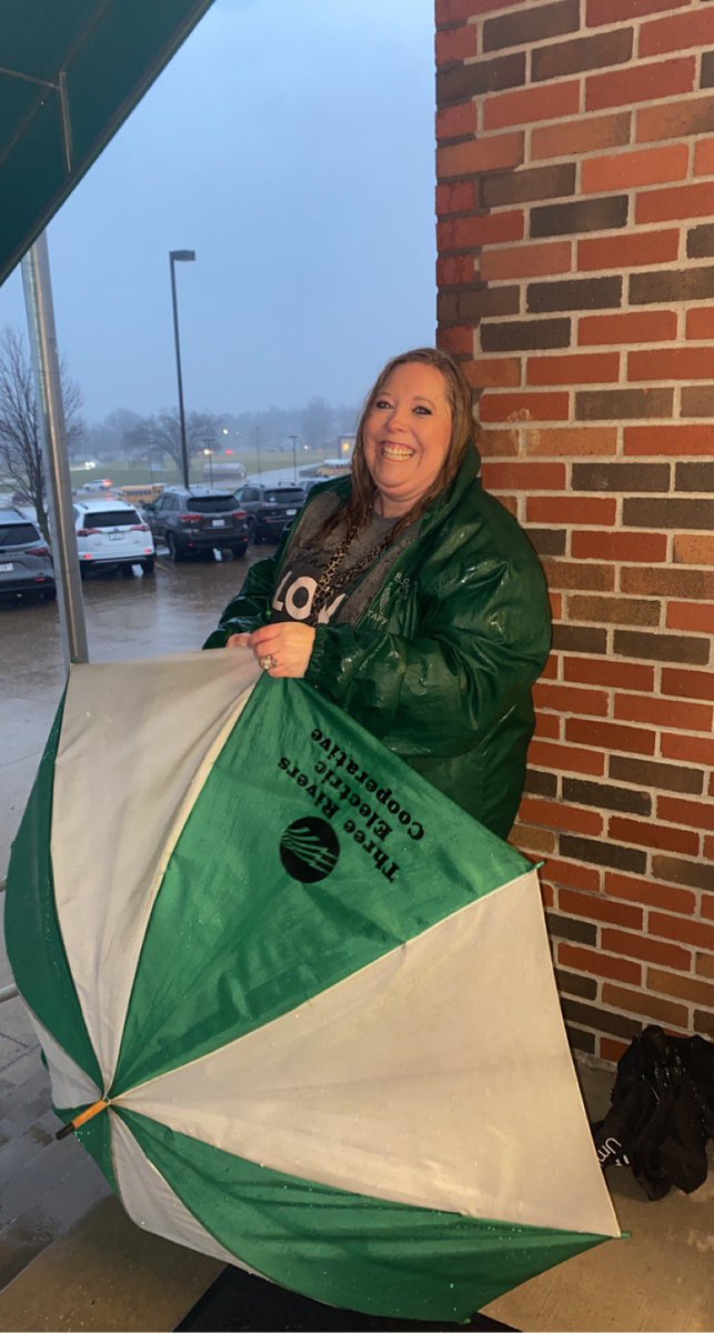 BoeFalcons's tweet photo. Tell us you had car duty this morning without saying you had car duty this morning. She’s always smiling, even in the rain! #dedicated @HentgesJesse https://t.co/lGEqGBJmTN