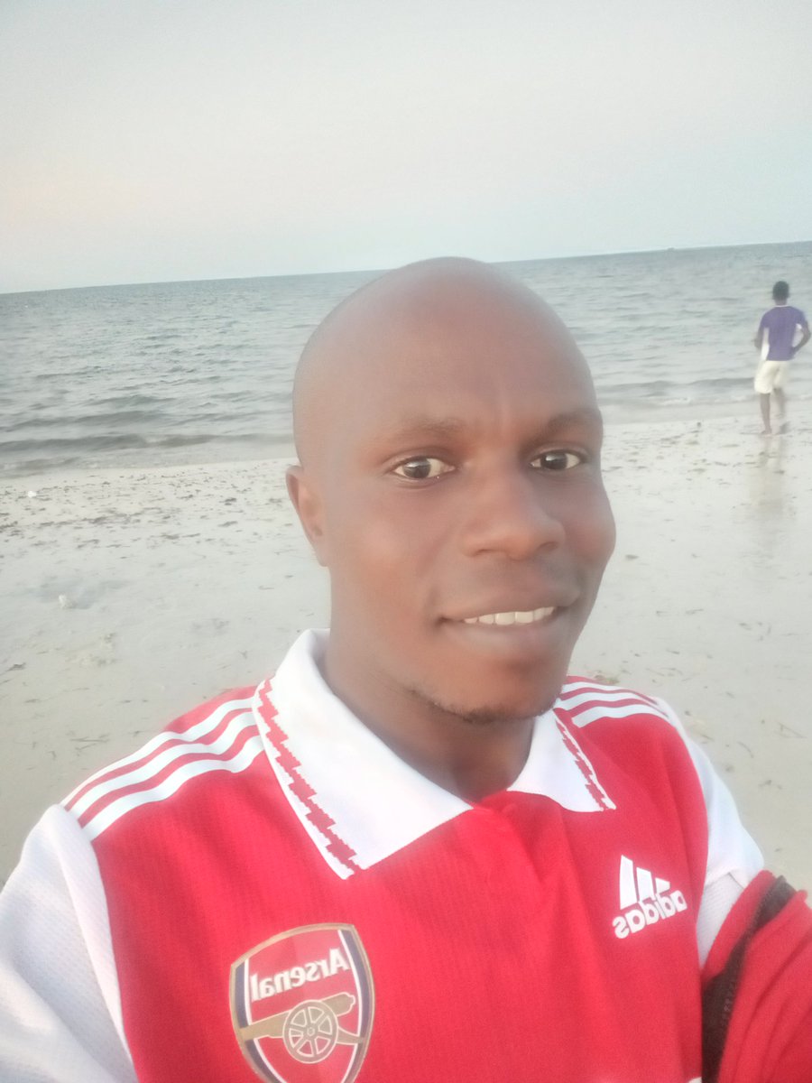 HaronGetui6's tweet photo. @Hot_96Kenya @patrickigunzah @bensu_mk @DjSykee HARON GETUI 
Mark me present. 
Enjoying the blessings from MAZERAS https://t.co/CKlq36JLjK
