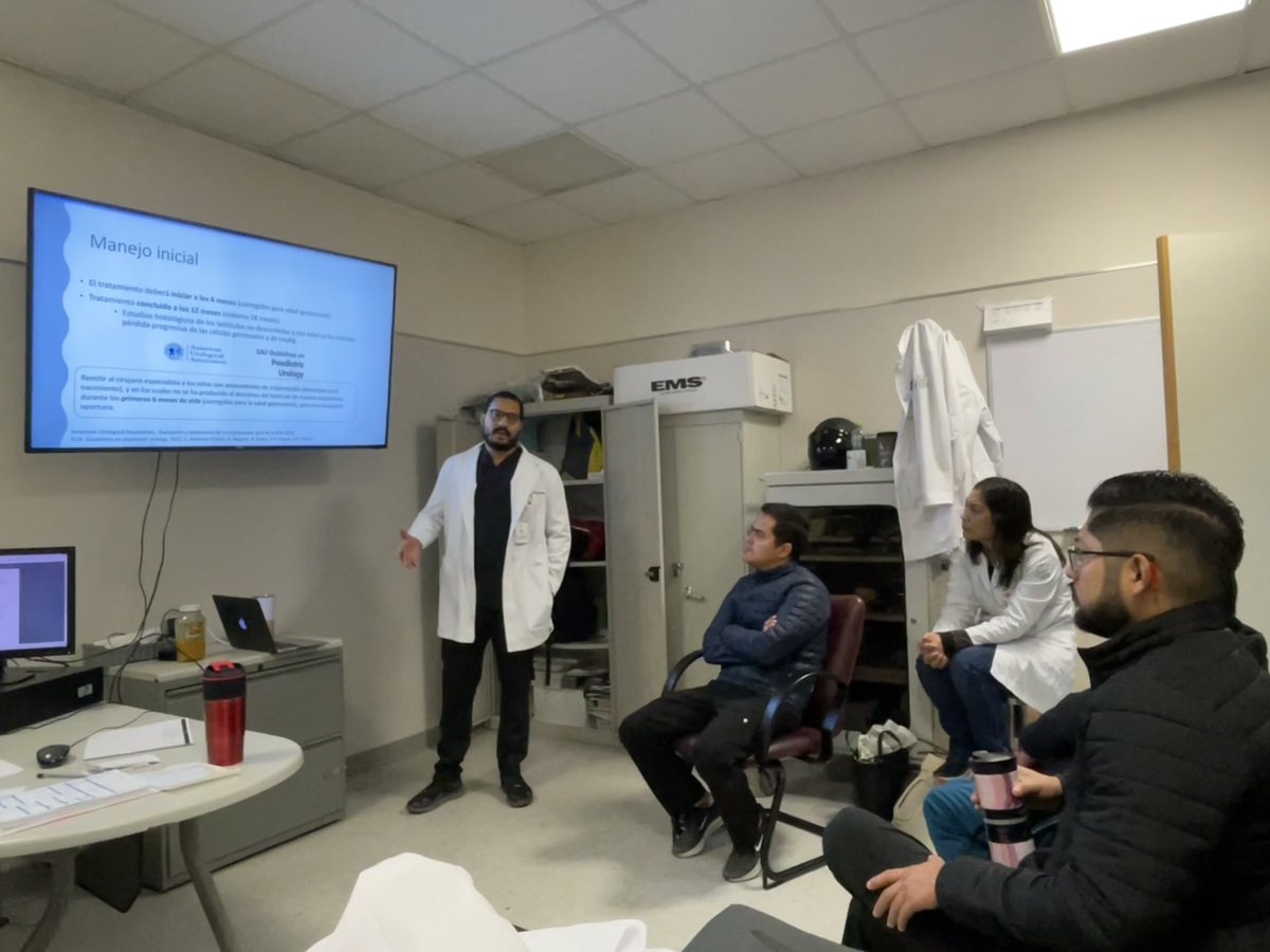 chica de uro✨ tweet media