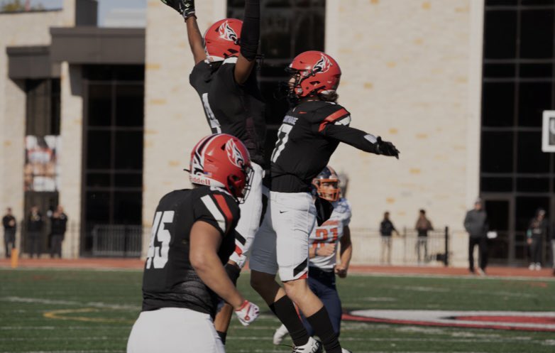 After a great conversation with <a href="/CoachWillis954/">Coach Willis Sands</a> I am blessed to receive an offer from Carthage College! <a href="/CoachDustinHass/">Dustin Hass</a>  <a href="/jntester/">Jason Tester</a> <a href="/Coach_Nance/">Aaron Nance</a> <a href="/BranchBoys/">Branch Football</a>