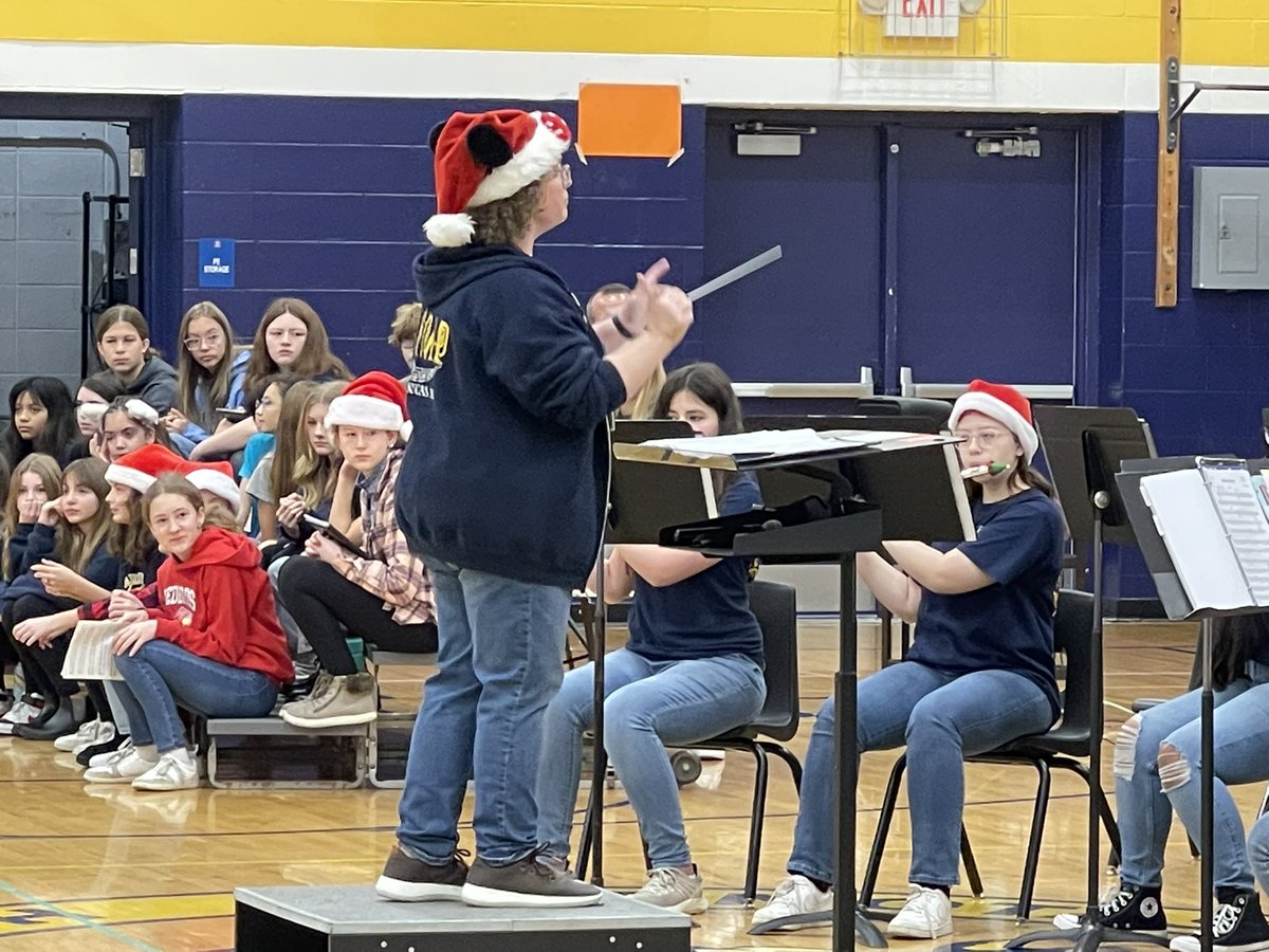 Mara Rosenbloom tweet media