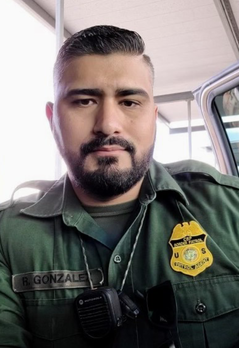 BPUnion's tweet image. This good, hard working man - a member of our union, a father of two children and a believer in this country was laid to rest yesterday. He died in a tragic accident while chasing a group of illegal aliens in Mission, TX. 

Raul Humberto Gonzalez Jr. - Rest In Peace, Brother.