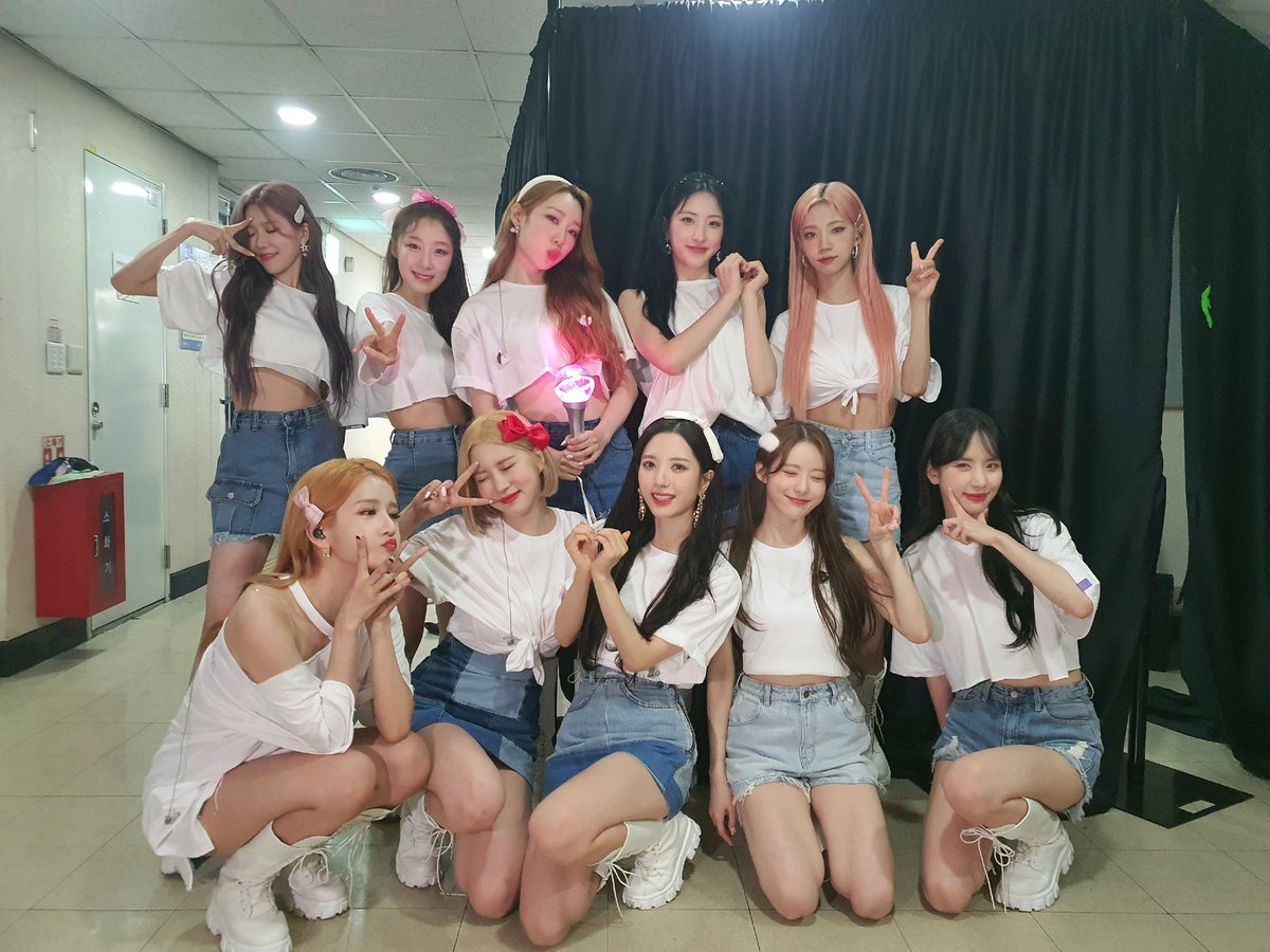 yodoru_s2's tweet photo. 来年、宇宙少女10人(13人)での日本単独コンサートしてください😭😭😭
たくさんの日本のウジョンがずっと望んでいることです！！！！
よろしくお願いします🙇‍♀️
#宇宙少女 #WJSN #日本コンサート 
@WJSN_Cosmic @STARSHIPent @STARSHIP_STAFF https://t.co/kMsfqIqsUq