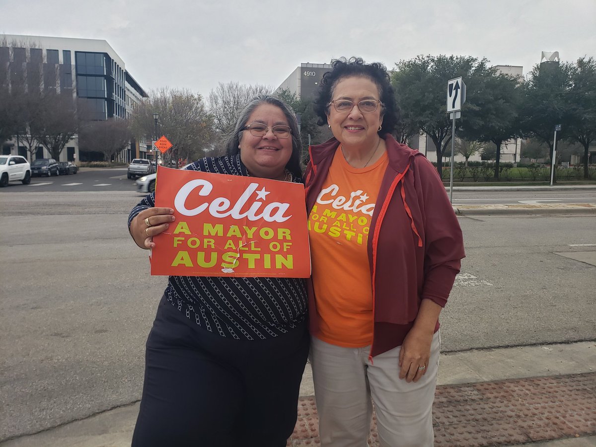 So proud to stand out here in this drizzle with my choice for A Mayor For All Of Austin! @CeliaIsrael is committed and we know #LeadershipMatters #RepresentationMatters #woman #ElectLatinas #ElectTexasWomen #Election2022 #austintx