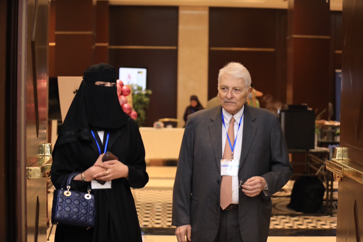 IadrAmer's tweet photo. socialization and networking.
#6th_IADRAMER_Conference 
#3rd_IADRSaudi_Conference https://t.co/RvObRp6wQ6