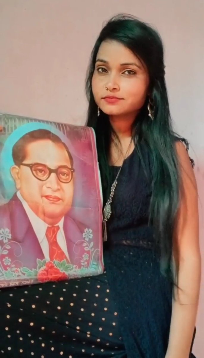AnnuRavan's tweet photo. अपनी लड़ाई हमें खुद लड़नी पड़ती है क्योंकि
लोग सिर्फ भाषण देते हैं साथ कभी नहीं।
जय भीम 🙏🙏 https://t.co/g2VGyA2Efh