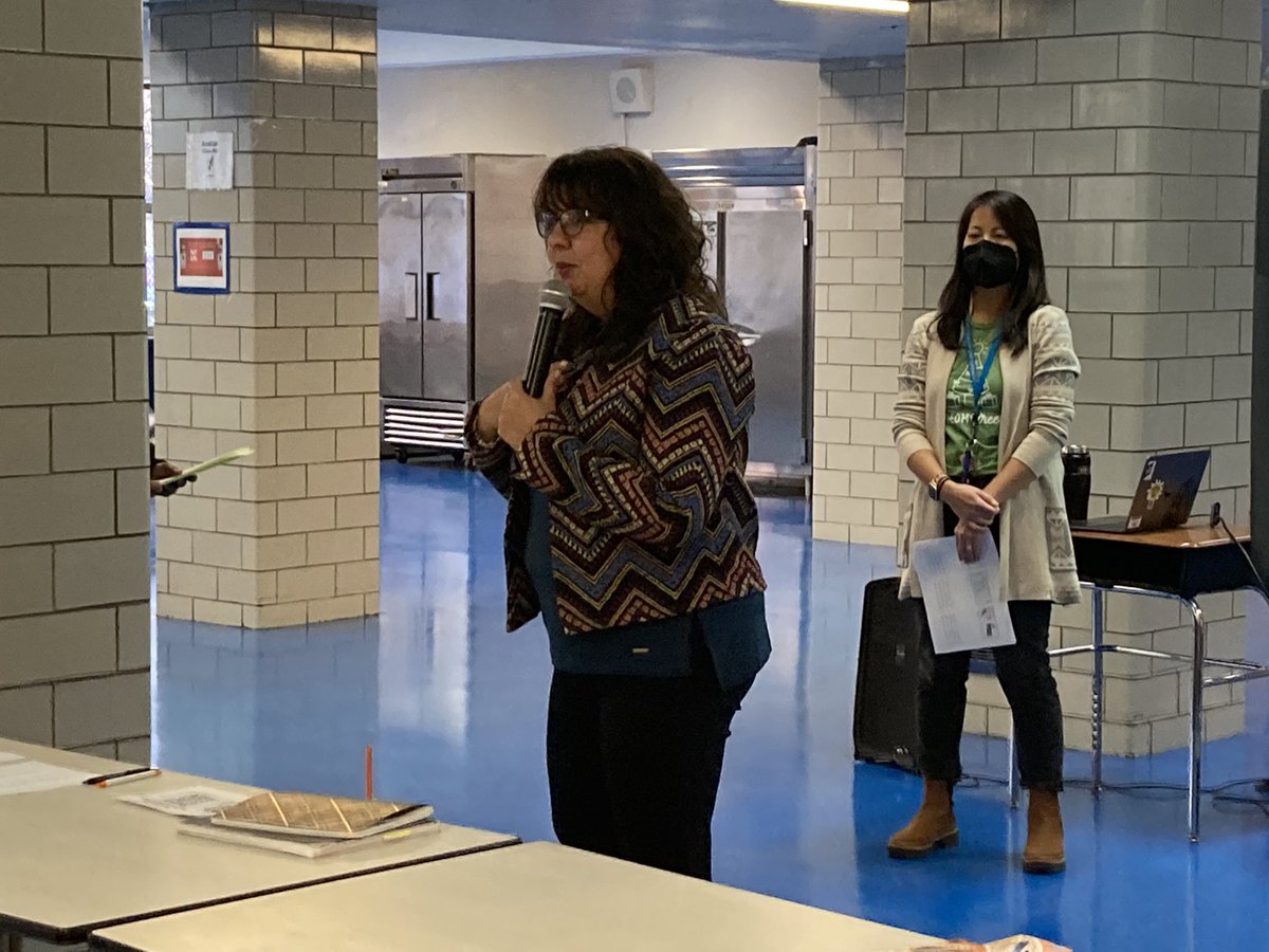 PS123MJackson's tweet photo. #familyliteracyandmathworshopwithPrincipalHernandezandMathCoachMs.Chi #district5 #ps123MahaliaJackson #grahamwindham #communityschools https://t.co/XbIU7gTiKc