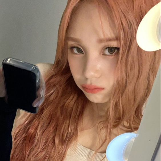 evelovemp3's tweet image. a thread of umji pics that you can use as your pfp