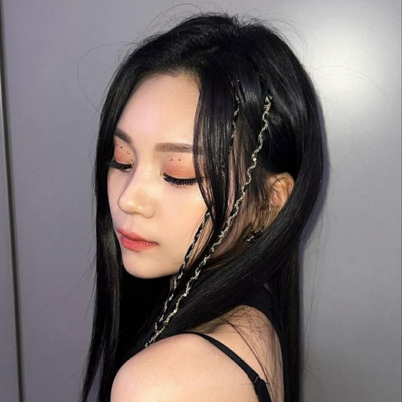 evelovemp3's tweet image. a thread of umji pics that you can use as your pfp