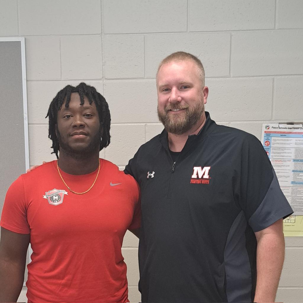 CoachCliman's tweet photo. Thank you to @CoachFreitag and @RollScotsFB for stopping by @AncloteFB today and speaking with @PrinceW66636781! Coach is a great guy, doing great things with a great program #FollowTheBLUEprint #RecruitAnclote #AnchorsUp ⚓️ https://t.co/whmdLRxkOD