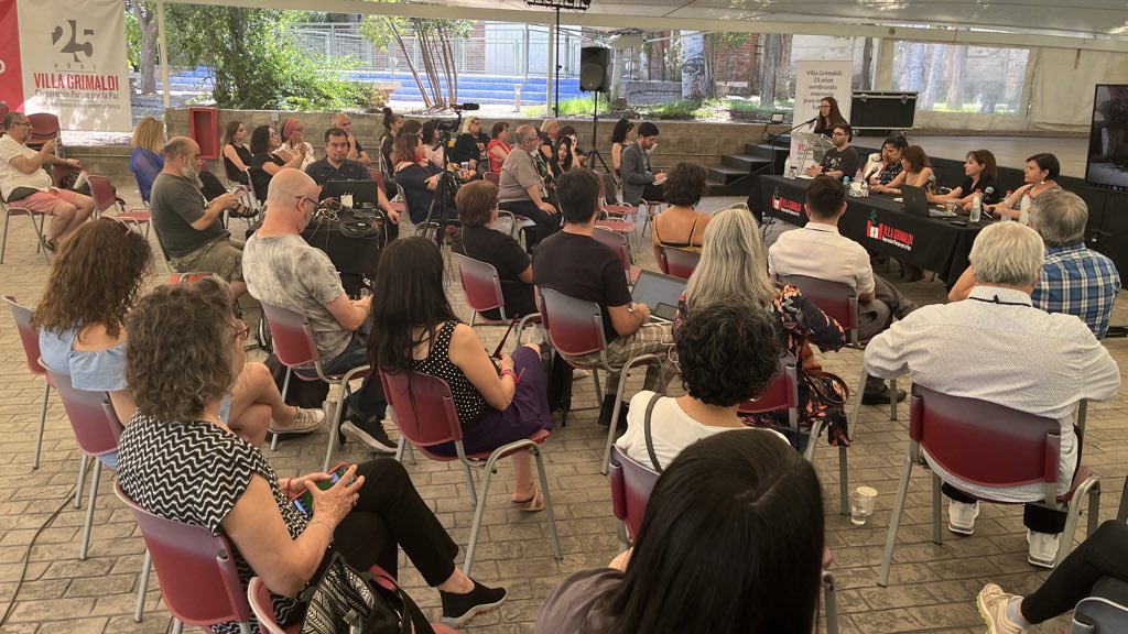 SubseDDHH's tweet photo. AHORA | En en Parque por la Paz @villa_grimaldi, la Subsecretaria @HOberreuter participa en el conversarorio “Los crímenes a la infancia en dictadura: el tráfico de niños y niñas” 🌿
📡 Acompáñanos desde 👉🏽 https://t.co/H2jkfmONqL
#MesDeLosDDHH https://t.co/pQr0TvhCja