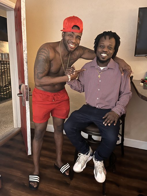 It was great meeting big homie and networking..@RomeMajorxxx  I got much love and respect for bro straight<a href="/tag/realloyalfans"class="tags"><span>#realloyalfans</span></a>